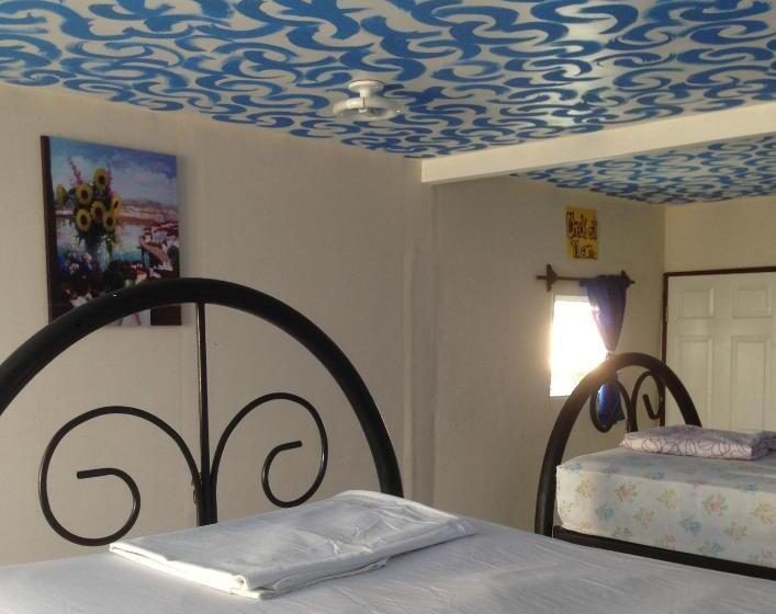 هاستل Hostal Brisas Y Olas