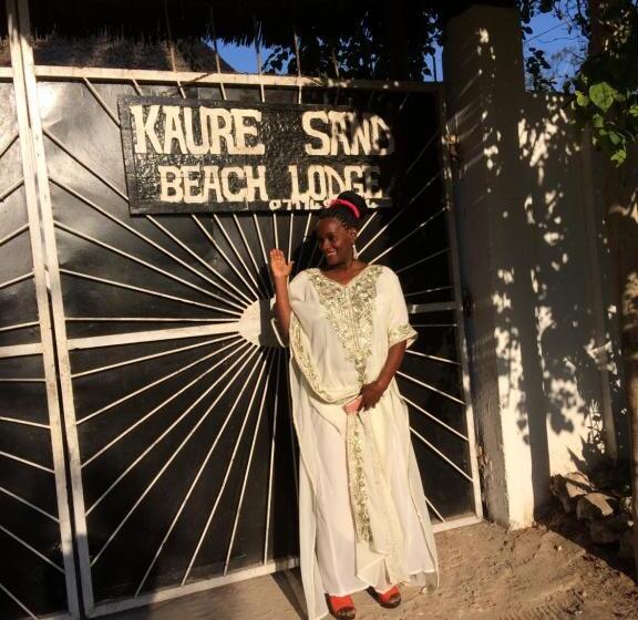 בית מלון כפרי Kaure Sand Beach Lodge