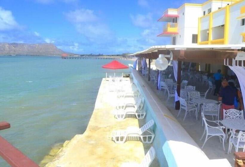 هتل Marbella Montecristi