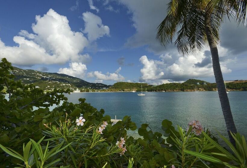 استراحتگاه Lindbergh Bay