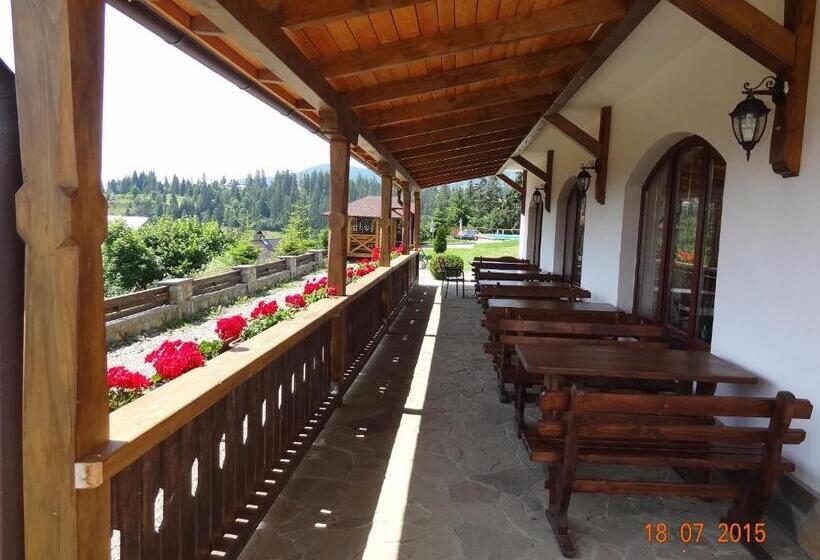 בית מלון כפרי Alpenhof Pansion