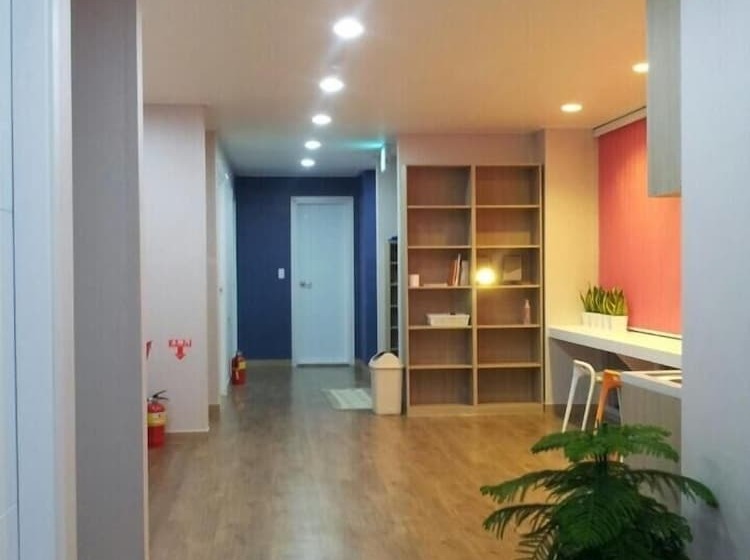 Malmani Guest House   Hostel