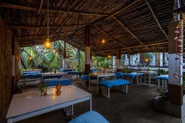 Arugambay Resort