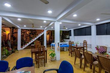 Arugambay Resort