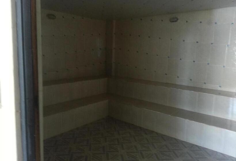 هتل Eden by Bluebay