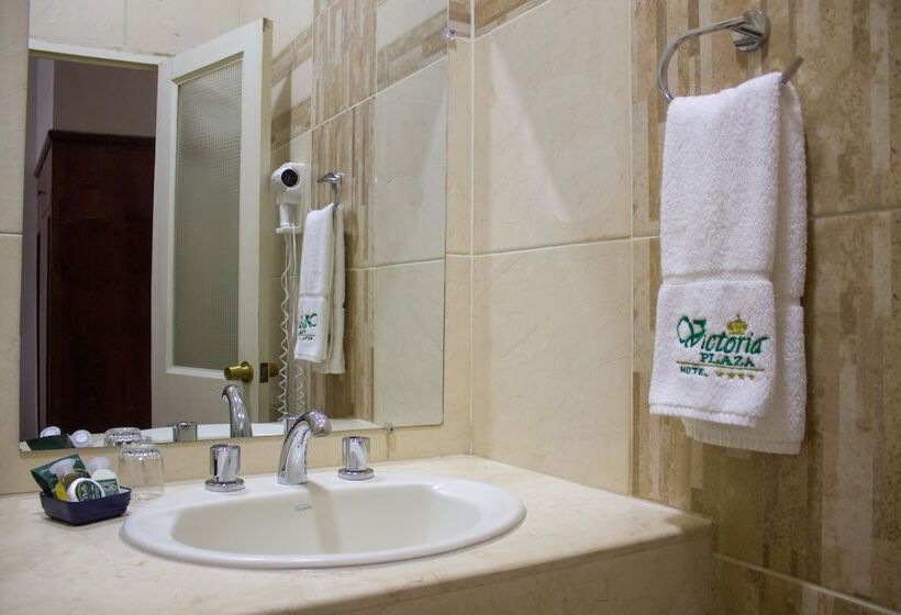 هتل Victoria Plaza