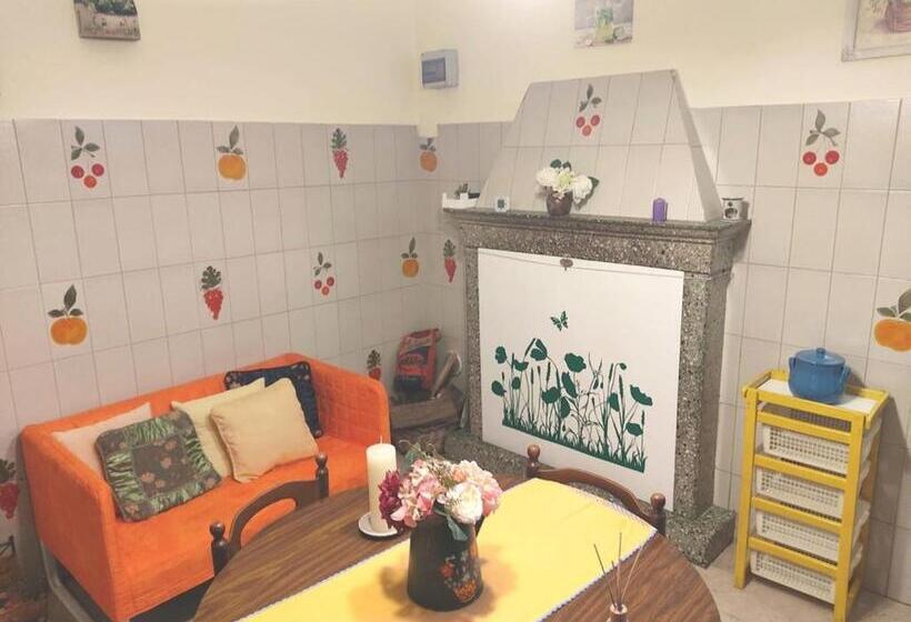 مبيت وإفطار La Casetta Di Angela