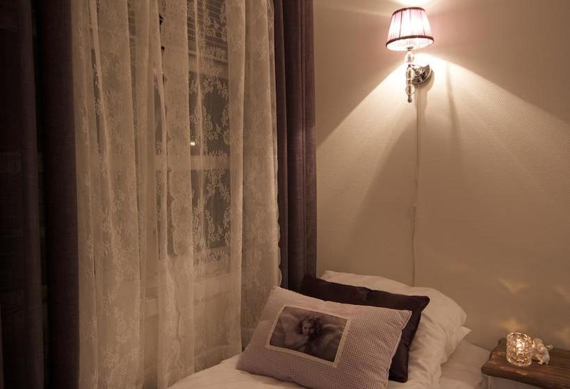 Bed and Breakfast Opsahl Gjestegaard