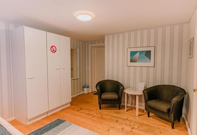 تختخواب و صبحانه Tampere Maja