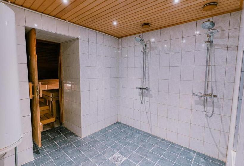 تختخواب و صبحانه Tampere Maja