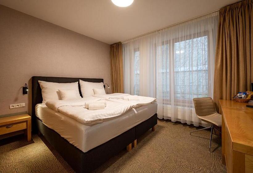 هتل Penzion V Ráji