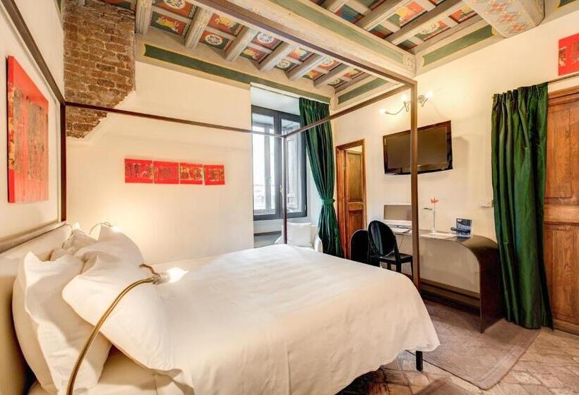 هتل Residenza Torre Colonna