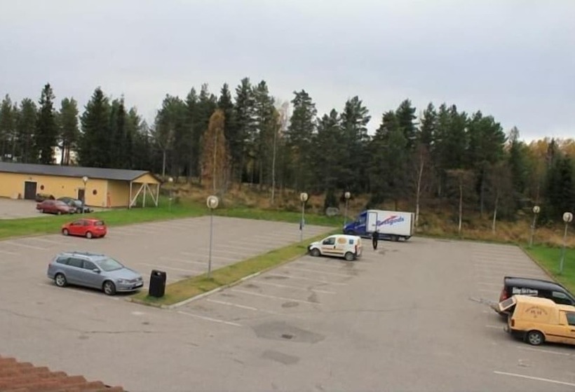 هتل Värdshuset Glada Hudik