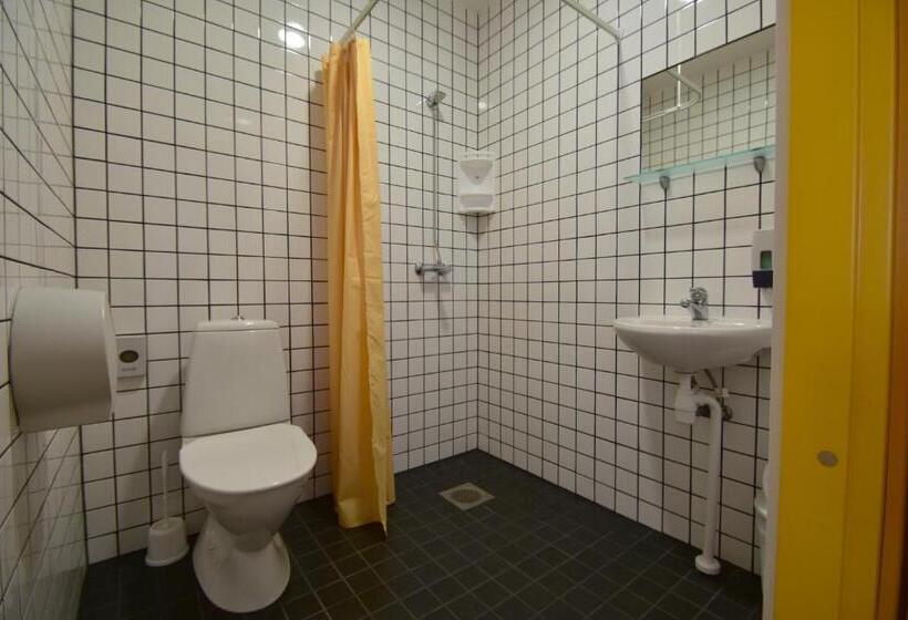 Saare Automatic Hostel