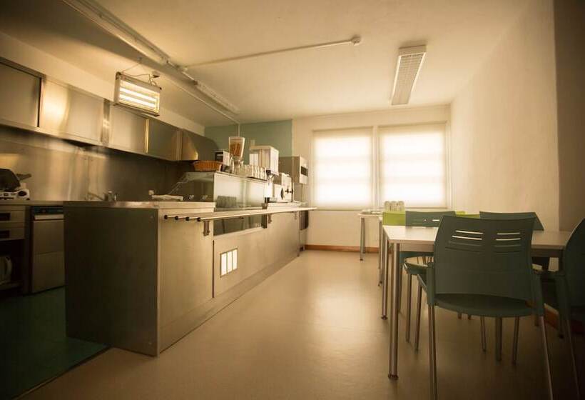 Hostel Hi Castelo Branco   Pousada De Juventude