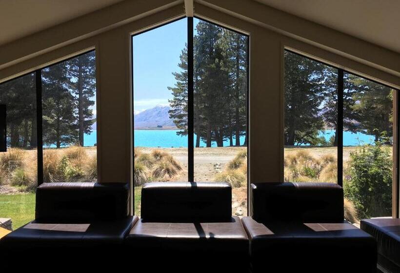 فندق صغير Lakes Edge Lodge