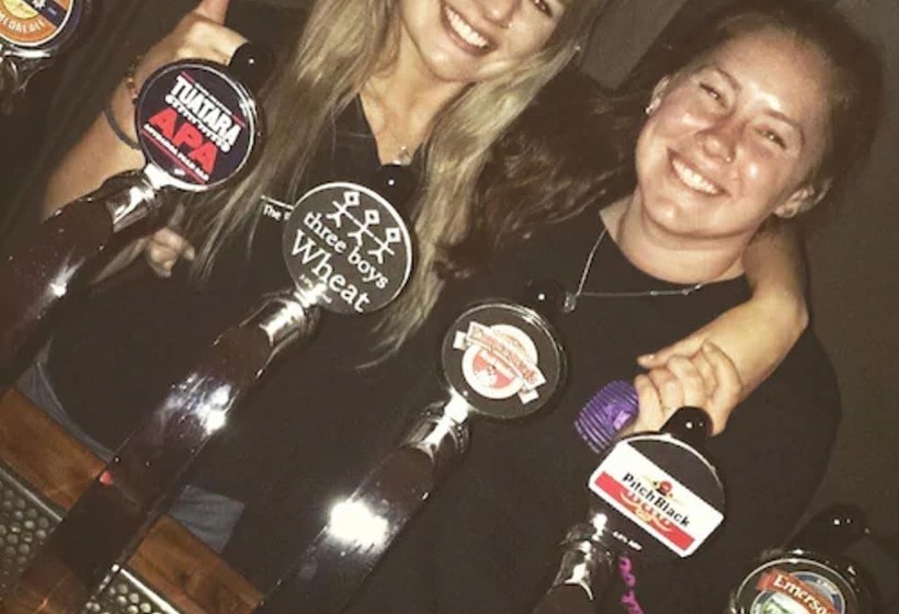 هاستل On Top Backpackers