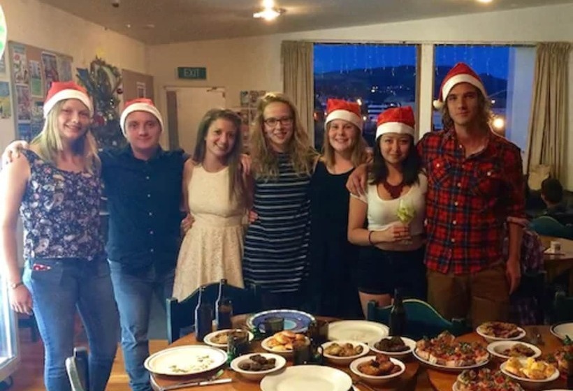 هاستل On Top Backpackers