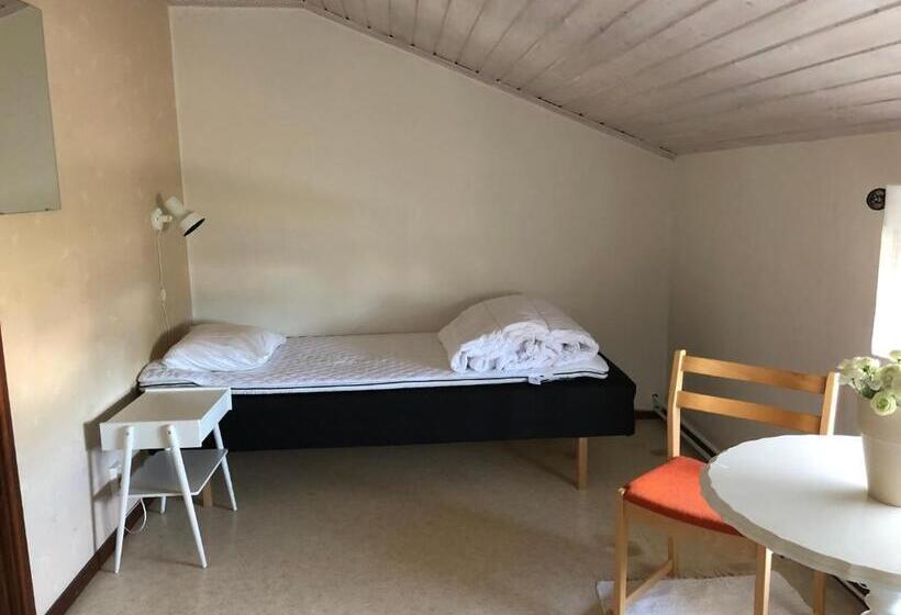 هاستل Storstrand Kursgård