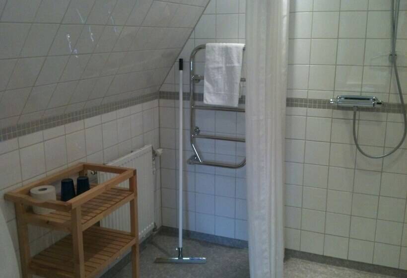 Allégården Kastlösa Hotell