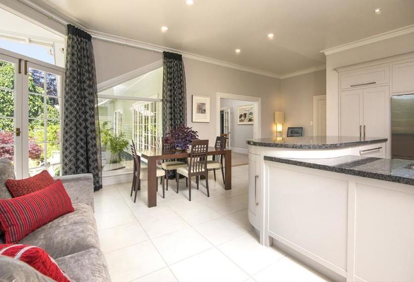 Botanica Bed And Breakfast