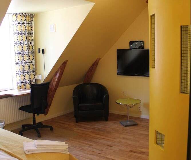 تختخواب و صبحانه Magles Smiley Inn