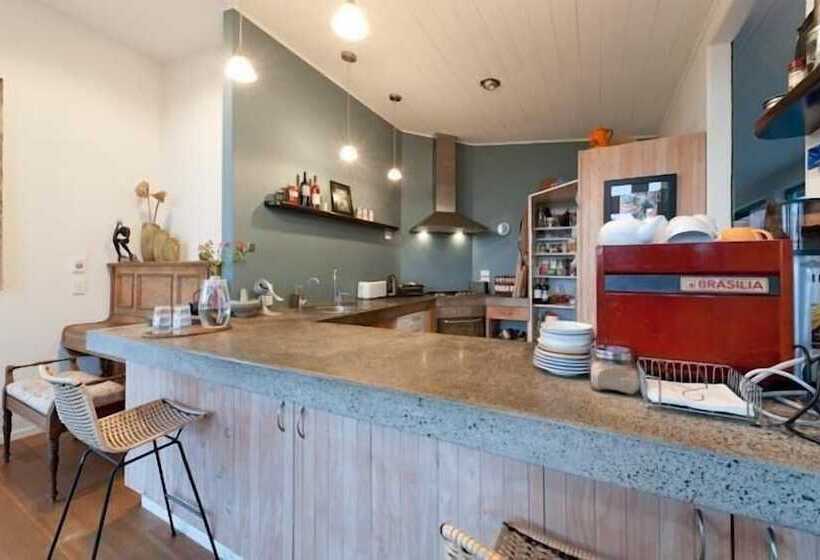 مبيت وإفطار Stone Store Lodge