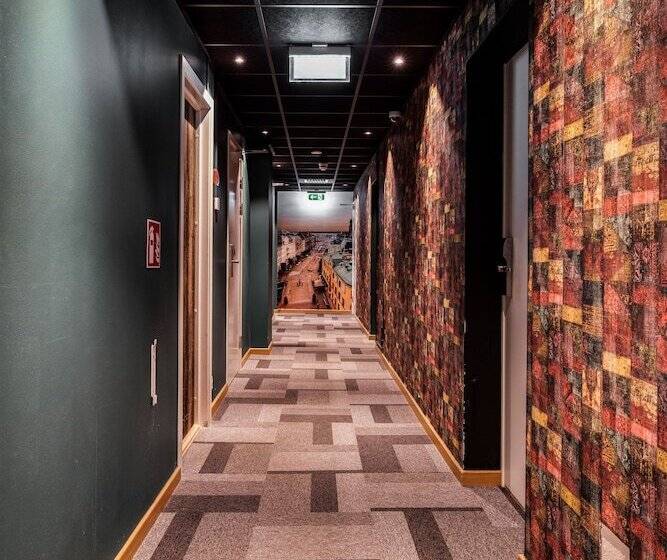 Dream  Luxury Hostel
