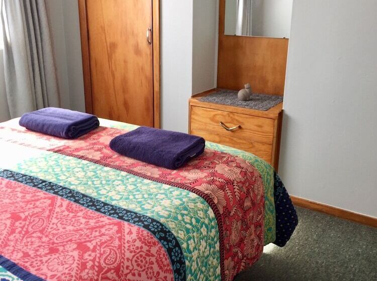 הוסטל Tripinn Motel & Share Accommodation