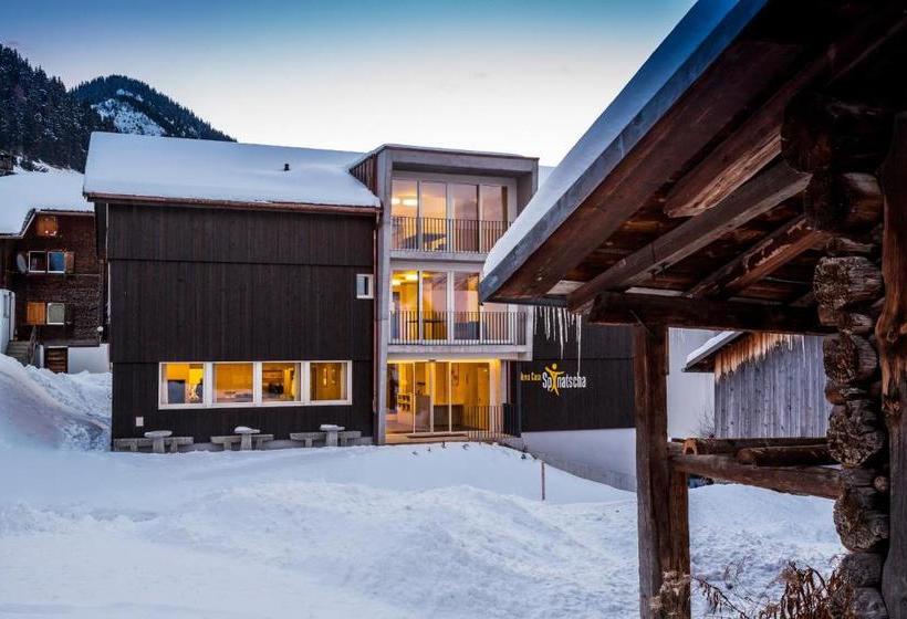 הוסטל Nova Casa Spinatscha Sedrun