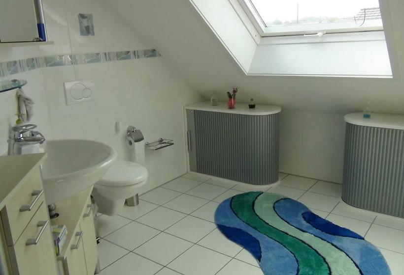 مبيت وإفطار Haus Erika Am Weg