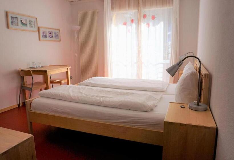 ベッドアンドブレックファースト Shima Davos