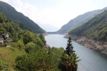 هتل Al Lago
