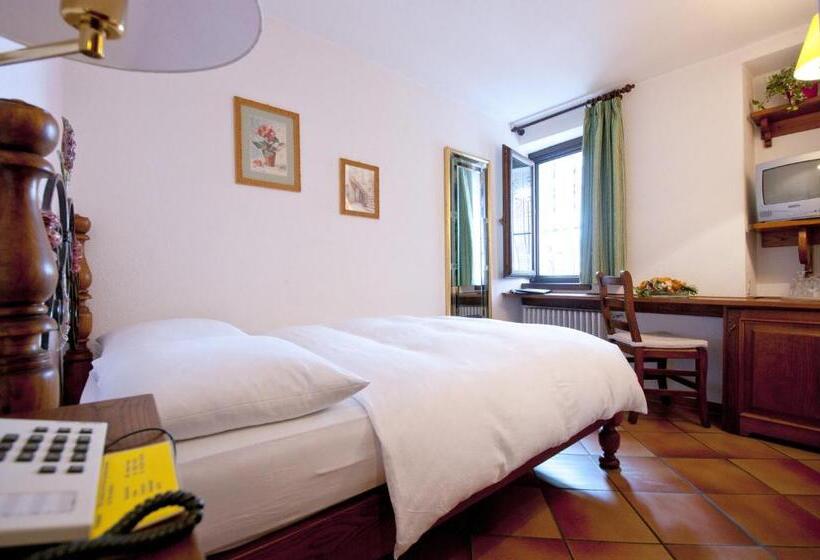 호텔 Albergo Ristorante Della Posta