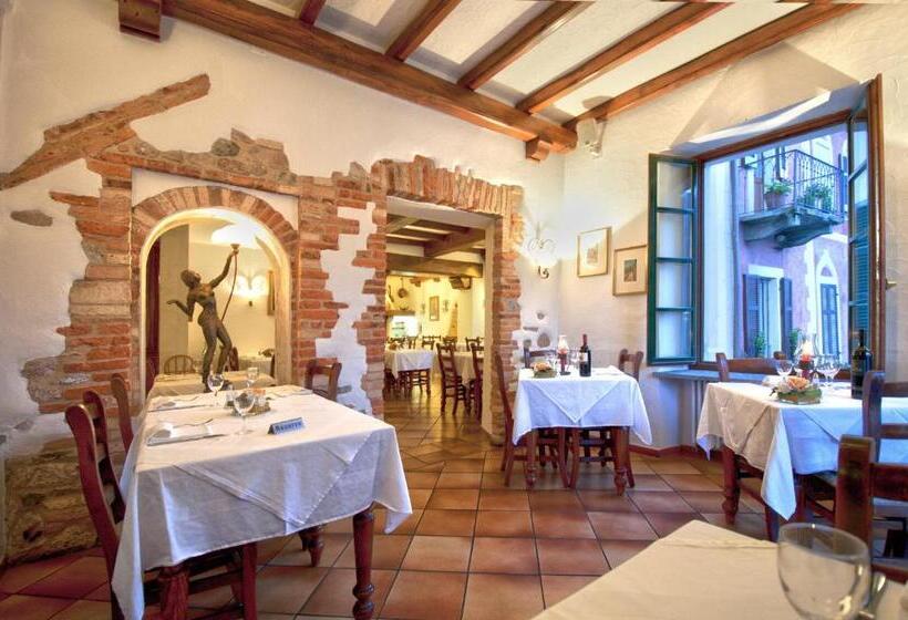 호텔 Albergo Ristorante Della Posta