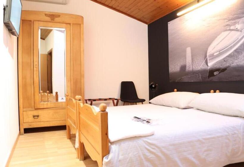 בית מלון כפרי Borgovecchio Albergo