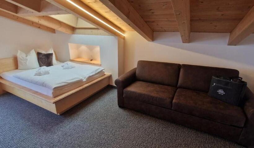 בית מלון כפרי Chasa Castello Relax & Spa