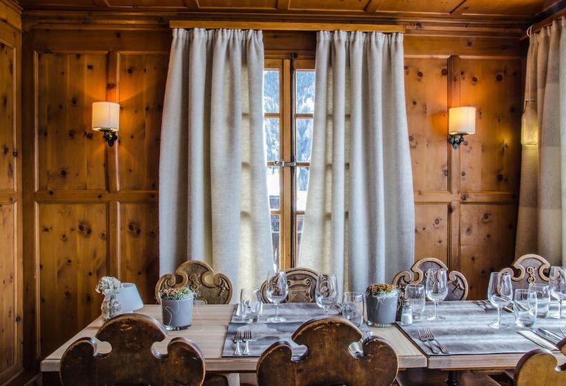 فندق Hôtel Le Grand Chalet Favre