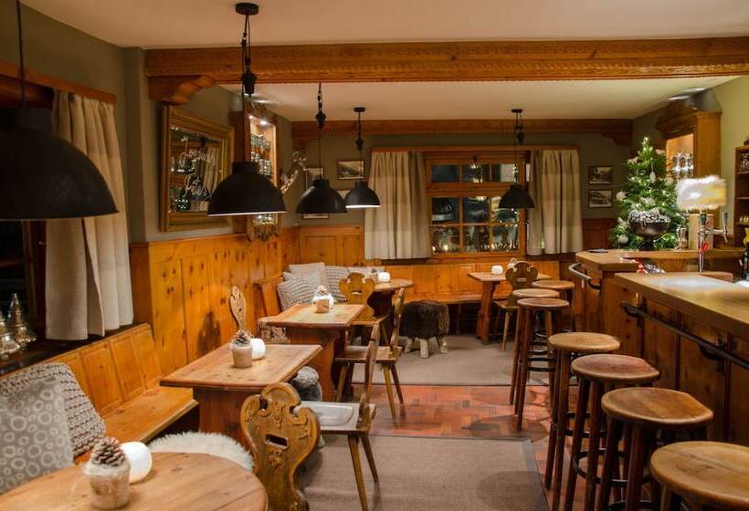 فندق Hôtel Le Grand Chalet Favre