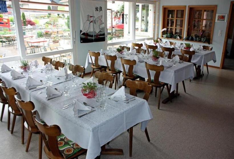 בית מלון כפרי Restaurant Koi Gartenteich