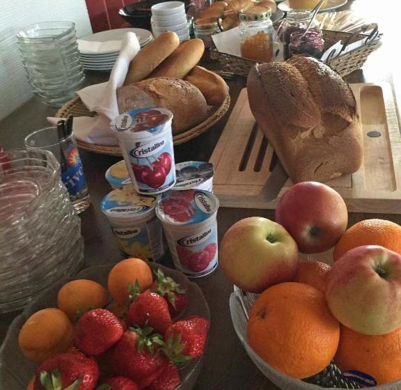 בית מלון כפרי Restaurant Koi Gartenteich