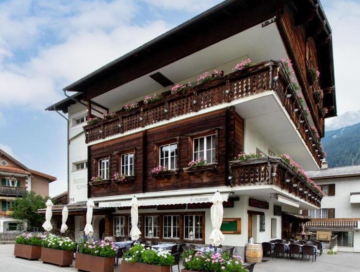 ホテル Tgesa Romana