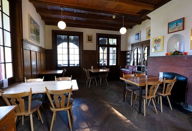 Leissigen Youth Hostel