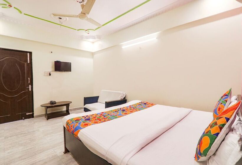 Fabhotel Yamini Inn