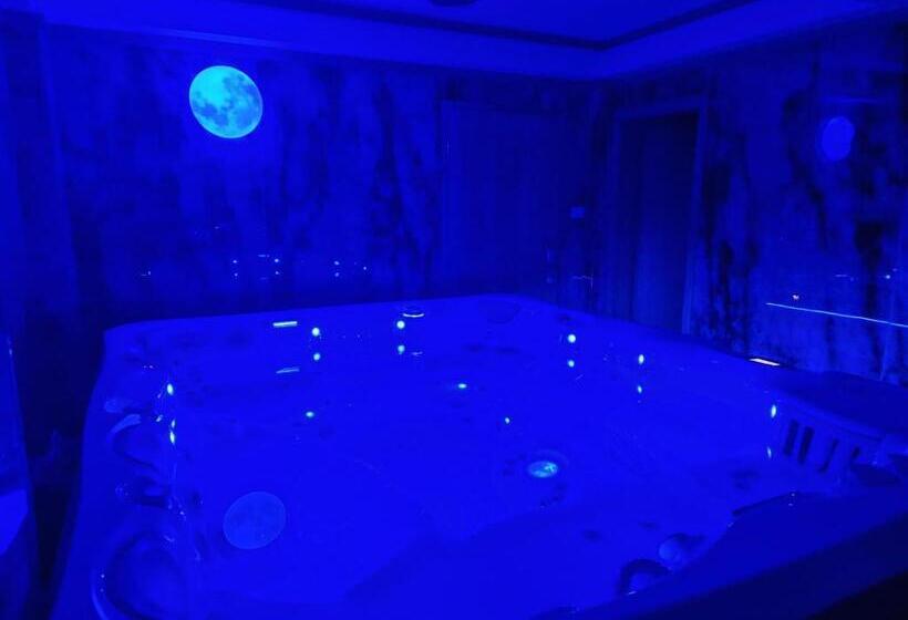 هتل Colt De Rai Deluxe & Spa