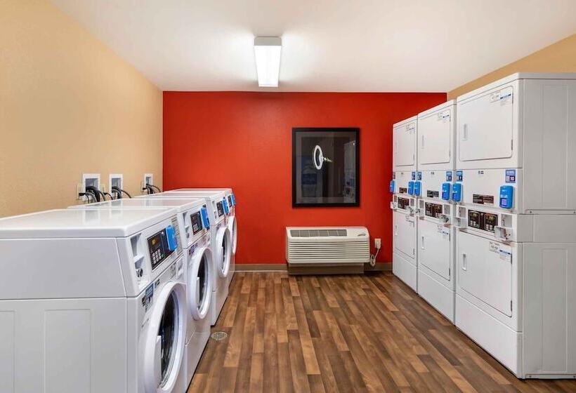 בית מלון כפרי Relax Suites Extended Stay   La Mirada