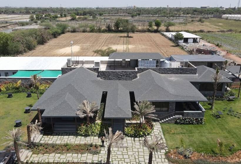 فندق Sangam Farms