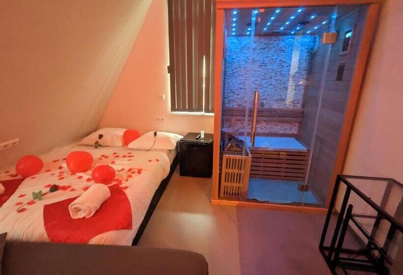 تختخواب و صبحانه Chao Nl 24 Hours Open