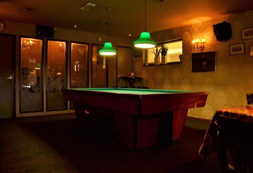 ホテル Restaurant De Engel