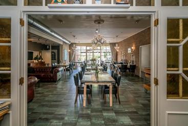 هتل Restaurant Van Der Weijde